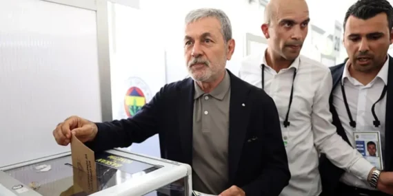 Gözler Aykut Kocaman’da