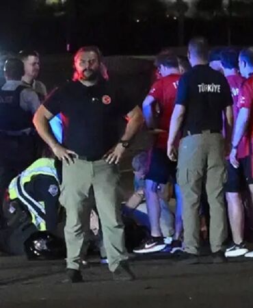 A Milli Takım konvoyunda kaza Polis memuru yaralandı