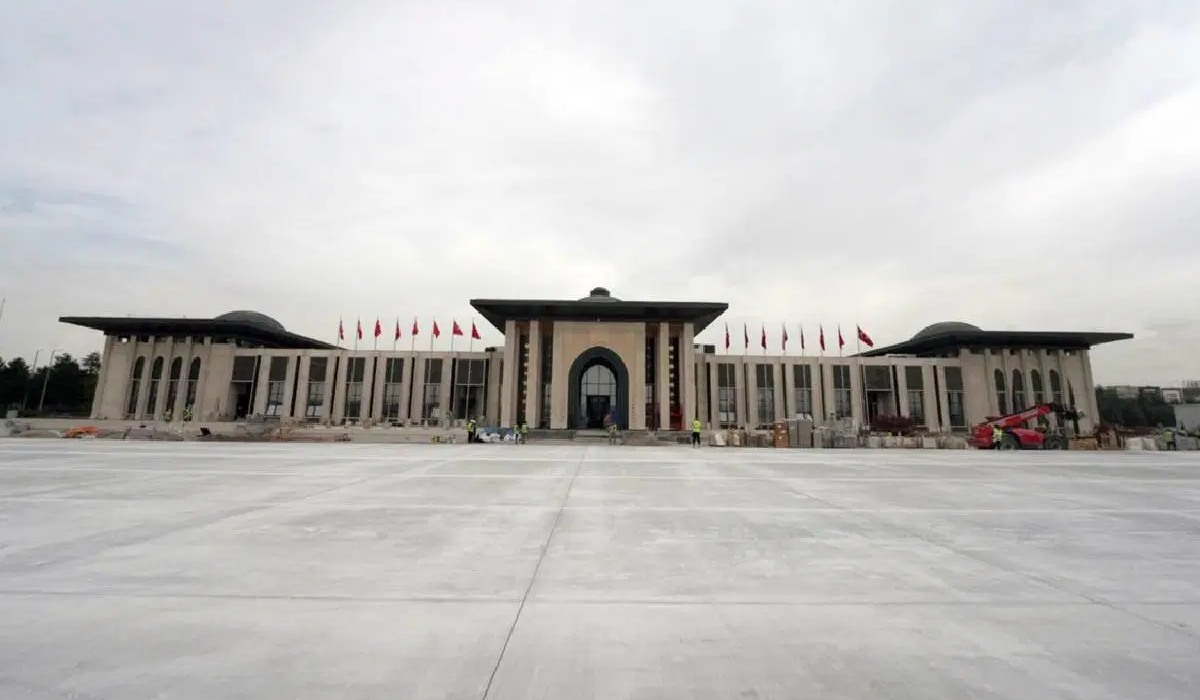 Ankara’da yeni VIP havalimanı tartışması Saray’a özel ulaşım mı