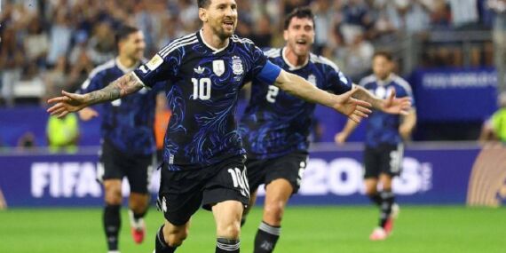 Arjantin lider çıktı, Messi rekor kırdı: Dünya Kupası’nda tarihi gece