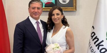 CHP'de mutlu gün Murat Emir ile Evrim Rızvanoğlu dünyaevine girdi
