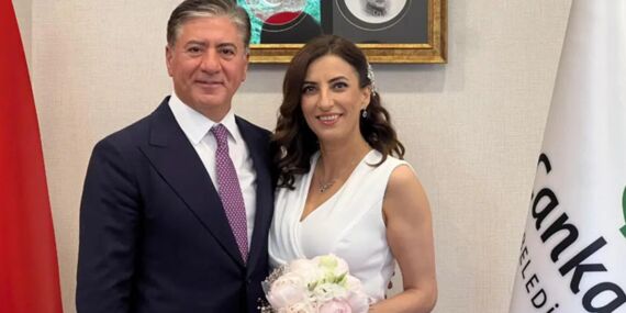 CHP’de mutlu gün: Murat Emir ile Evrim Rızvanoğlu dünyaevine girdi