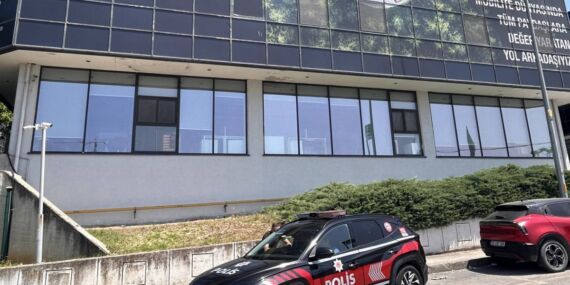İstanbul’da Otokoç binasına silahlı saldırı: 5 şüpheli adliyeye sevk edildi