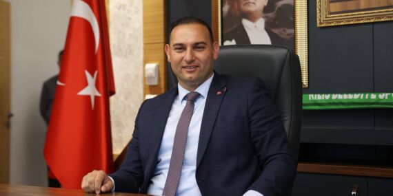 Kilis Belediye Başkanı Hakan Bilecen, Cumhuriyet Halk Partisi’nden istifa etti