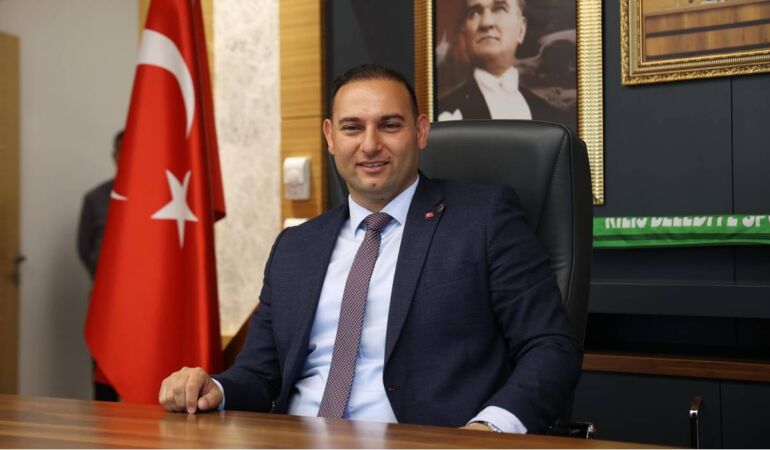 Kilis Belediye Başkanı Hakan Bilecen, Cumhuriyet Halk Partisi’nden istifa etti