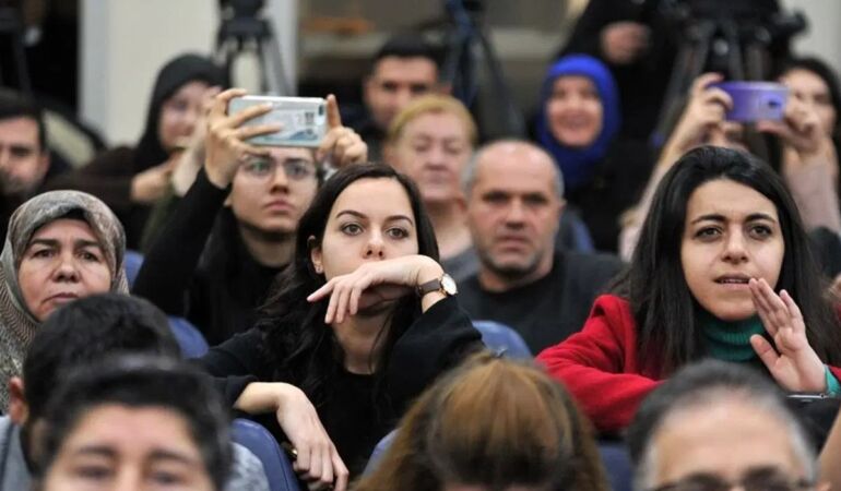 ÖSYM duyurdu Millî Eğitim Akademisi Giriş Sınavı ertelendi