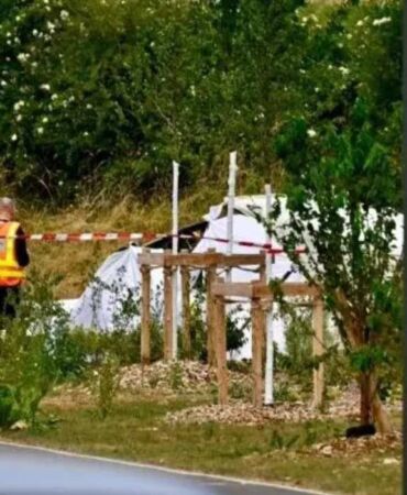 Paraşütçüleri taşıyan uçak düştü 11 kişi hayatını kaybetti