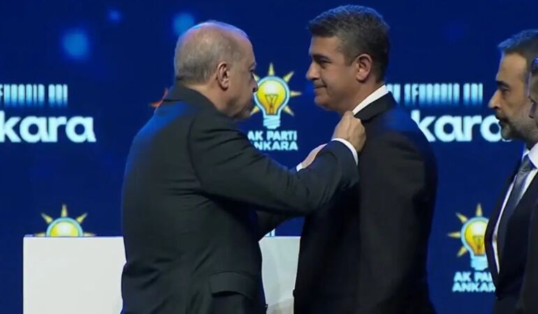 Rozeti Erdoğan’dan: CHP’den istifa eden Haymana Belediye Başkanı AKP’ye geçti