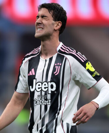 dusan-vlahovic-juventus-2025-202