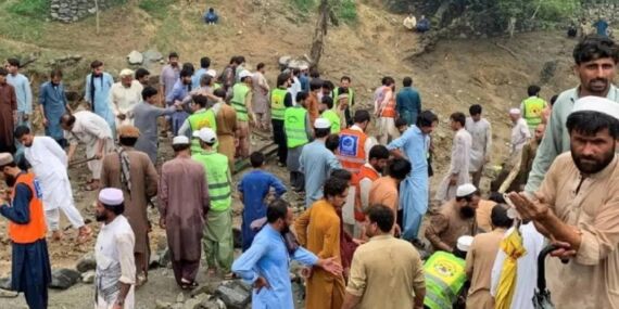Pakistan’da şiddetli yağış can aldı: Çok sayıda ölü ve yaralı var