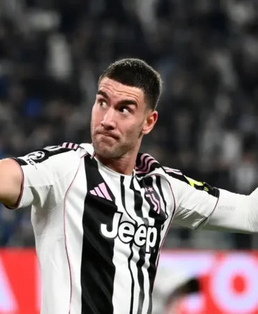 vlahovic juventus (4).jpg (1)
