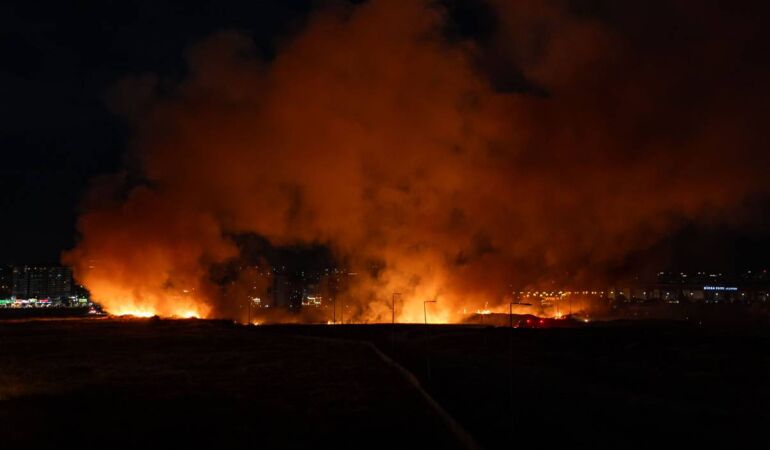 Ankara’da otluk arazide yangın: Müdahale sürüyor