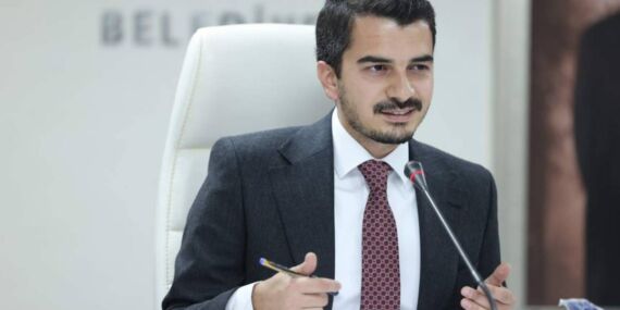 Çankaya Belediye Başkanı Hüseyin Güner, Esenboğa Havalimanı’nda gözaltına alındı