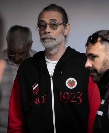Erdal Beşikçioğlu 3
