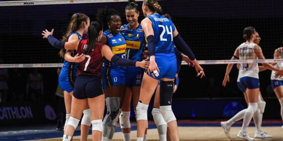 İtalya, Hollanda’yı set vermeden geçerek yarı finale yükseldi