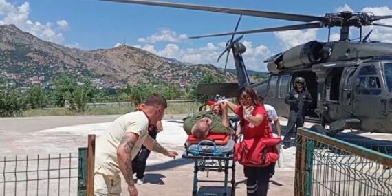 Tunceli’de engerek yılanı vakası! Hastaneye helikopterle getirildi