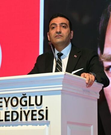 Özel’den önemli ziyaret Tanju Özcan ve İsmail Arı ile görüşmesini açıkladı (38)