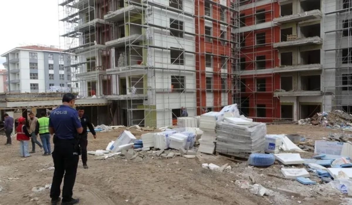 Özel’den önemli ziyaret Tanju Özcan ve İsmail Arı ile görüşmesini açıkladı (50)