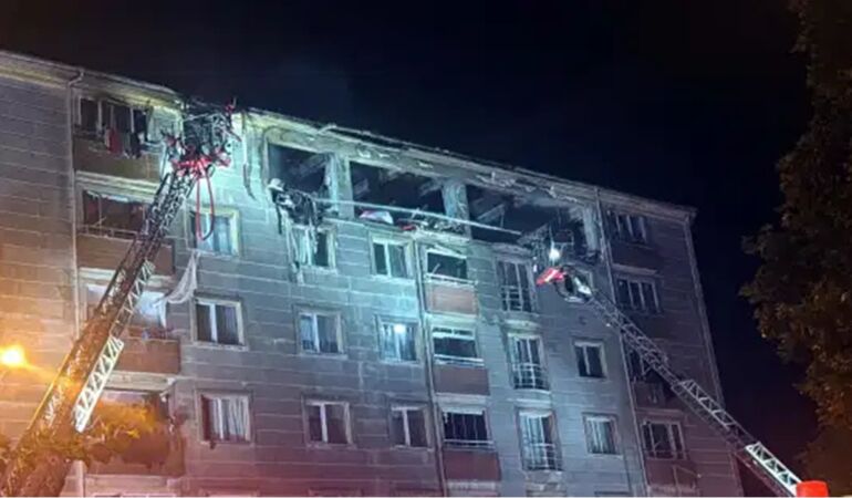 Tekirdağ'da apartman dairesinde önce patlama