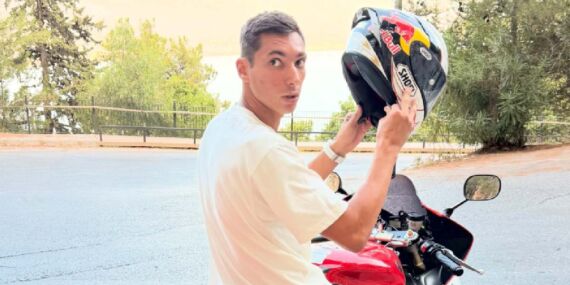 Toprak Razgatlıoğlu’ndan duygulandıran paylaşım: Babasının emanetine gözü gibi bakıyor