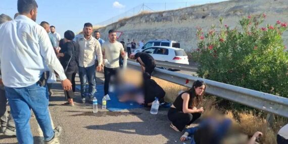 Şanlıurfa’da feci kaza: 3 ölü, 3’ü çocuk 8 yaralı