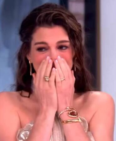 anne hathaway