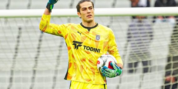 Beşiktaş beklenen transferi resmen açıkladı: İstanbul’a geliş saati belli oldu