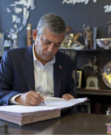 özgür özel
