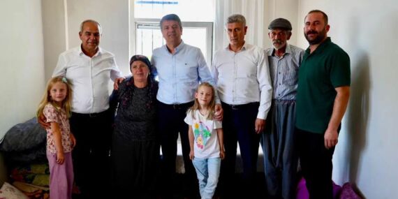 34 yıl beklediler, ikiz kızlarına kavuştular: Tutdere’den Doğan ailesine ziyaret