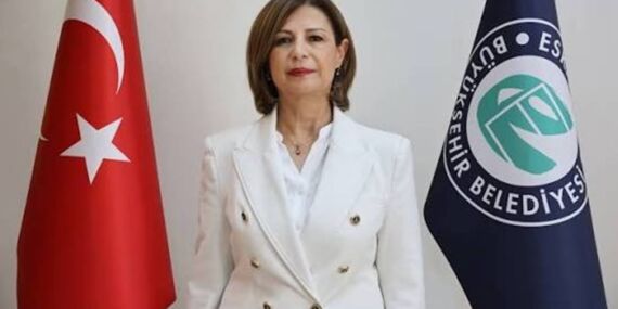 CHP’den istifa etti: Eskişehir Büyükşehir Belediye Başkanı Ayşe Ünlüce YENİ Parti’ye katıldı