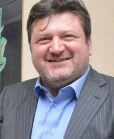 Bebek’te silahlı saldırı Eski bakanın oğlu ameliyata alındı