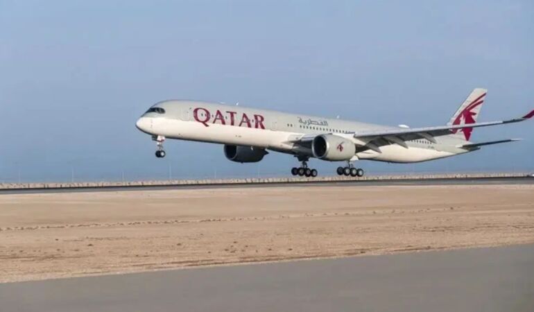Doha’dan Kopenhag’a gidiyordu Yolcu rahatsızlanınca İstanbul’a indi