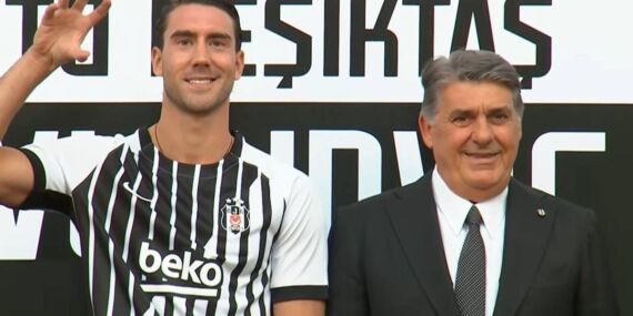 Beşiktaş’ta Dusan Vlahovic için imza töreni: ‘Sizin için yüzde yüzümü vereceğim’