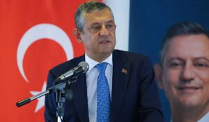 ÖZGÜR ÖZEL