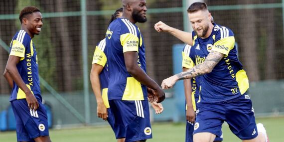 Fenerbahçe’nin Lyon maçlarının oyuncu kadrosunu bildirdi: UEFA listesinde Lukaku sürprizi