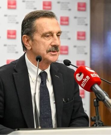 Tepebaşı Belediye Başkanı Ahmet Ataç