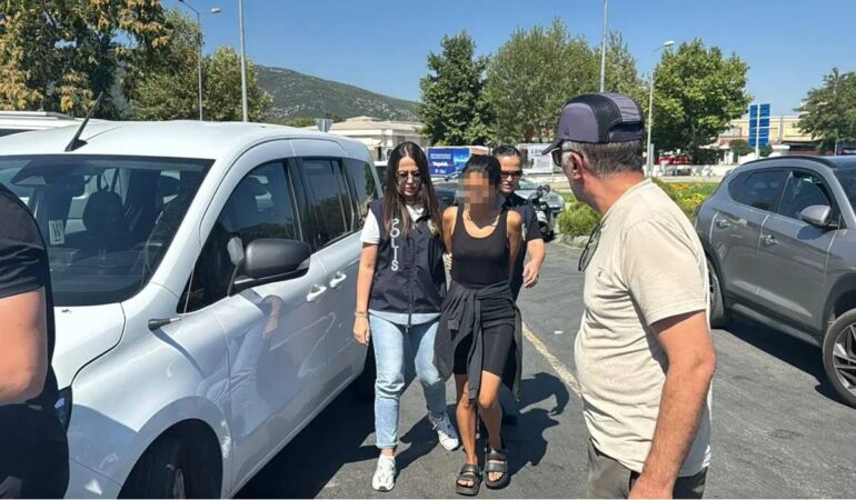 Türk bayrağını ateşe veren şahıs tutuklandı