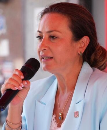 YENİ Parti Manisa İl Başkanı İlksen Özalper, gözaltına alındı