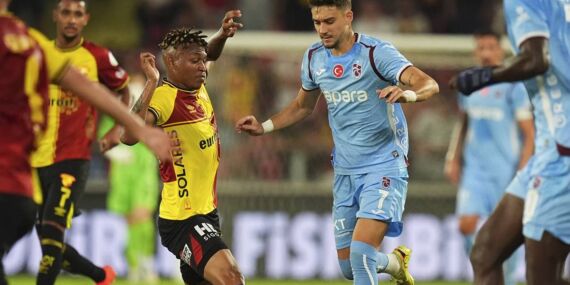 Ernest Muçi’den Trabzonspor’a kötü haber