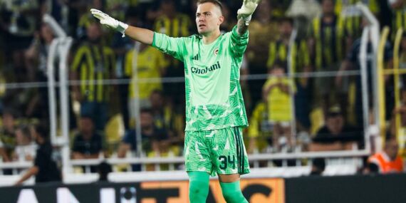 Mert Günok’tan Fenerbahçe’ye kötü haber