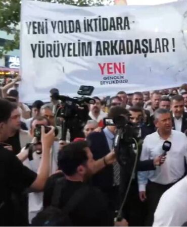 özgür özel