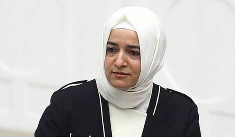 Fatma Betül Sayan Kaya