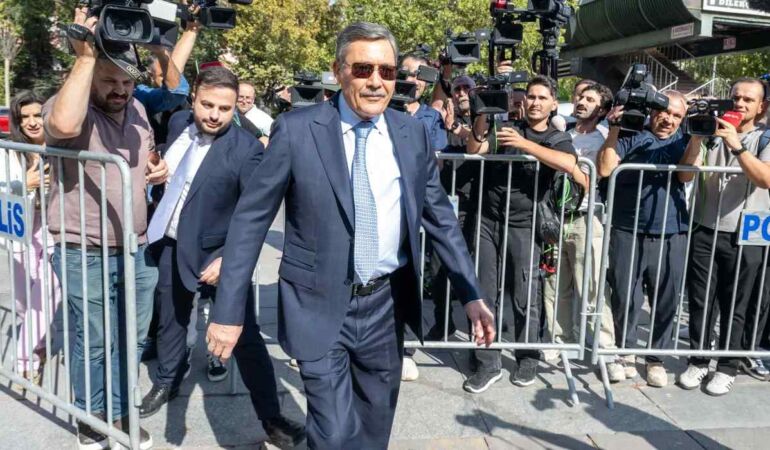 Melih Gökçek ifade verdi: ‘Ben 500 sefer sıçradım, beni yakalayamadılar!’
