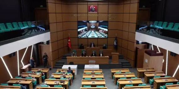 ‘Seçim’ tamamlandı: Üsküdar Belediyesi AKP’ye geçti