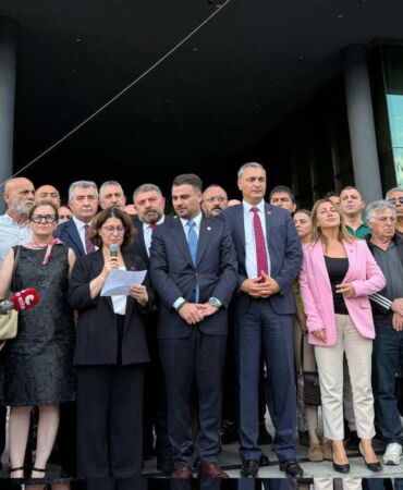 Üsküdar’da kritik gün CHP ve YENİ Parti ortak hareket etme kararı aldı