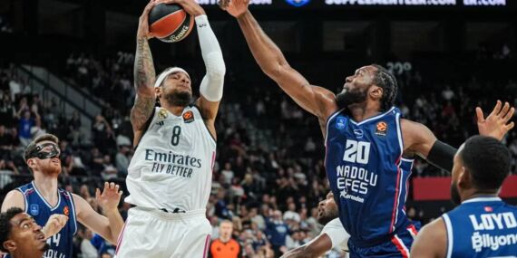 Anadolu Efes’ten Real Madrid’e geçit yok! EuroLeague’de galibiyetle tanıştı…