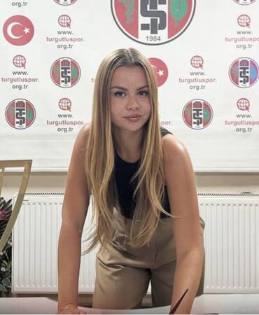 zeynep mestan