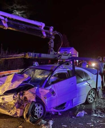 Alkollü sürücü 3 araca çarptı, 12 kişi yaralandı