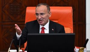 Bekir Bozdağ