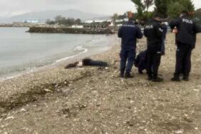 Bursa Mudanya’da plajda erkek cesedi bulundu Üzerinden not çıktı
